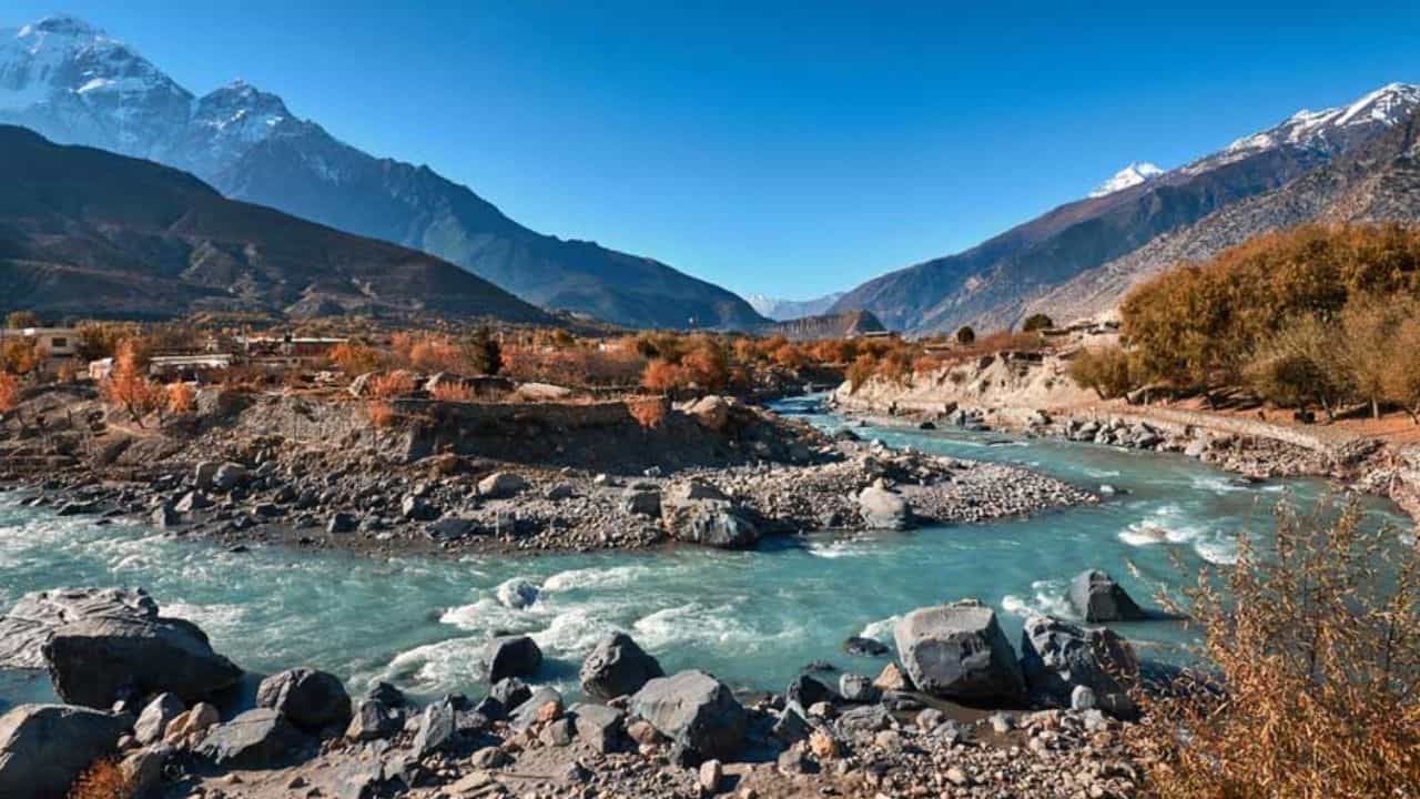 Dharchula: ভারত-নেপাল সীমান্তে অবস্থিত এই ছোট্ট জনপদ মানস সরোবরের প্রবেশদ্বার! জানুন এই কুমায়নি গ্রামের ইতিহাস Dharchula: ভারত-নেপাল সীমান্তে অবস্থিত এই ছোট্ট জনপদ মানস সরোবরের প্রবেশদ্বার! জানুন এই কুমায়নি গ্রামের ইতিহাস