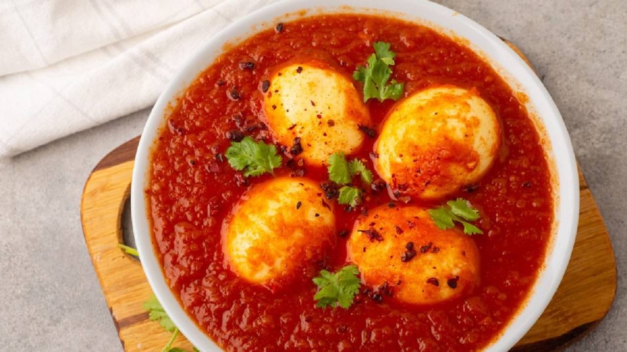 Egg Kalia: ওয়ার্ক ফ্রম হোমের ব্যস্ত শেডিউলের পর বানিয়ে ফেলুন ডিমের কালিয়া, ডিনার জমবে খাসা