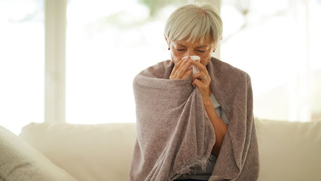 Tips For Flu Recovery: সংক্রমণ জনিত কোনও সমস্যা থেকে ভুগে উঠেছেন? নিজেকে সুস্থ করে কিভাবে ফিরবেন রোজকর জীবনযাত্রায়...