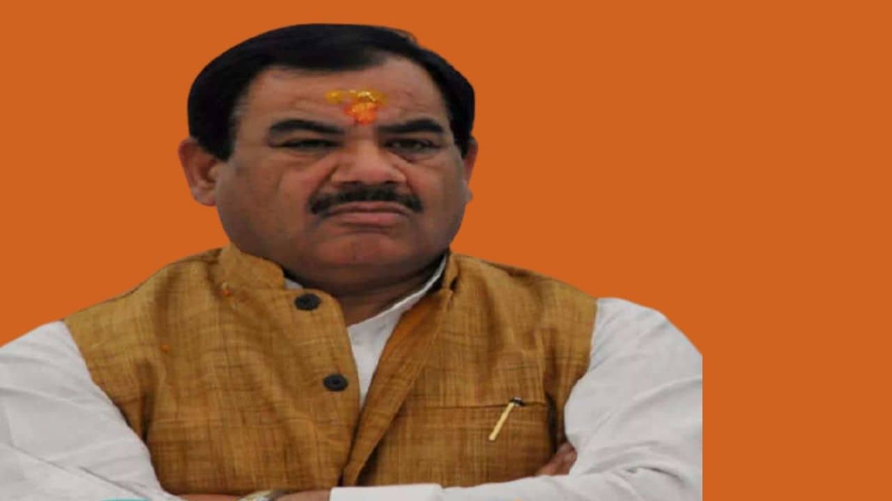 Harak Singh Rawat Expelled from BJP: দলবিরোধী কাজের অভিযোগে বিজেপি থেকে বিতাড়িত মন্ত্রী, আজই যোগ দিতে পারেন কংগ্রেসে