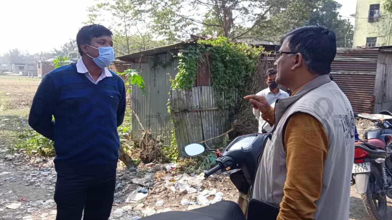 Jalpaiguri: ১০০ দিনের কাজের কী হাল, গ্রামে গ্রামে ঘুরে দেখলেন কেন্দ্রের প্রতিনিধিরা!