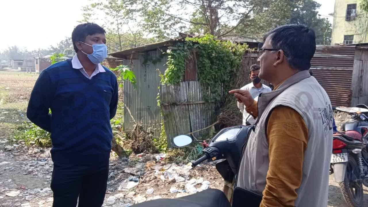 Jalpaiguri: ১০০ দিনের কাজের কী হাল, গ্রামে গ্রামে ঘুরে দেখলেন কেন্দ্রের প্রতিনিধিরা!