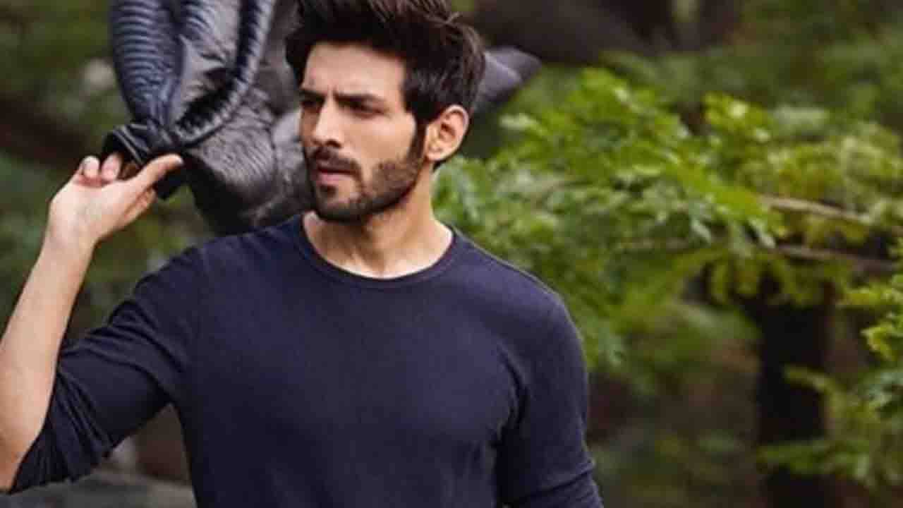 Kartik Aryan Shehzada Controversy: রিমেকের আগে আসল ছবির হিন্দি ডাবিং রিলিজ়! শেহজ়াদা থেকে সরতে পারেন কার্তিক?