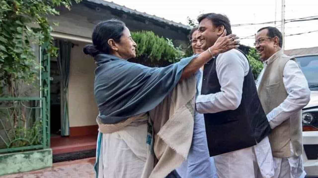 Kiranmay Nanda to meet Mamata Banerjee: উত্তর প্রদেশে প্রচারে কি মমতা, অখিলেশের দূত কিরণময় নন্দ আজ কালীঘাটে