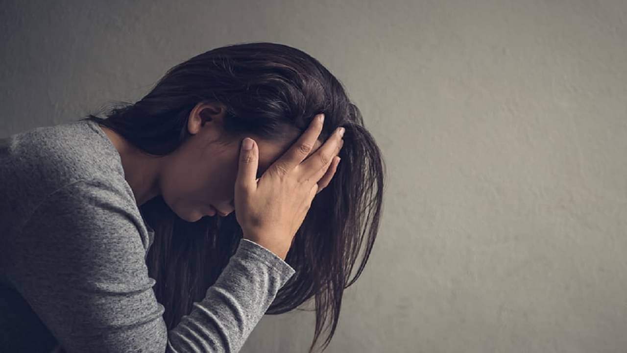 Seasonal Affective Disorder: সিজন্যাল এফেক্টিভ ডিসঅর্ডারের শিকার? রোগ লক্ষণ যে ভাবে বুঝে প্রতিকার করবেন...