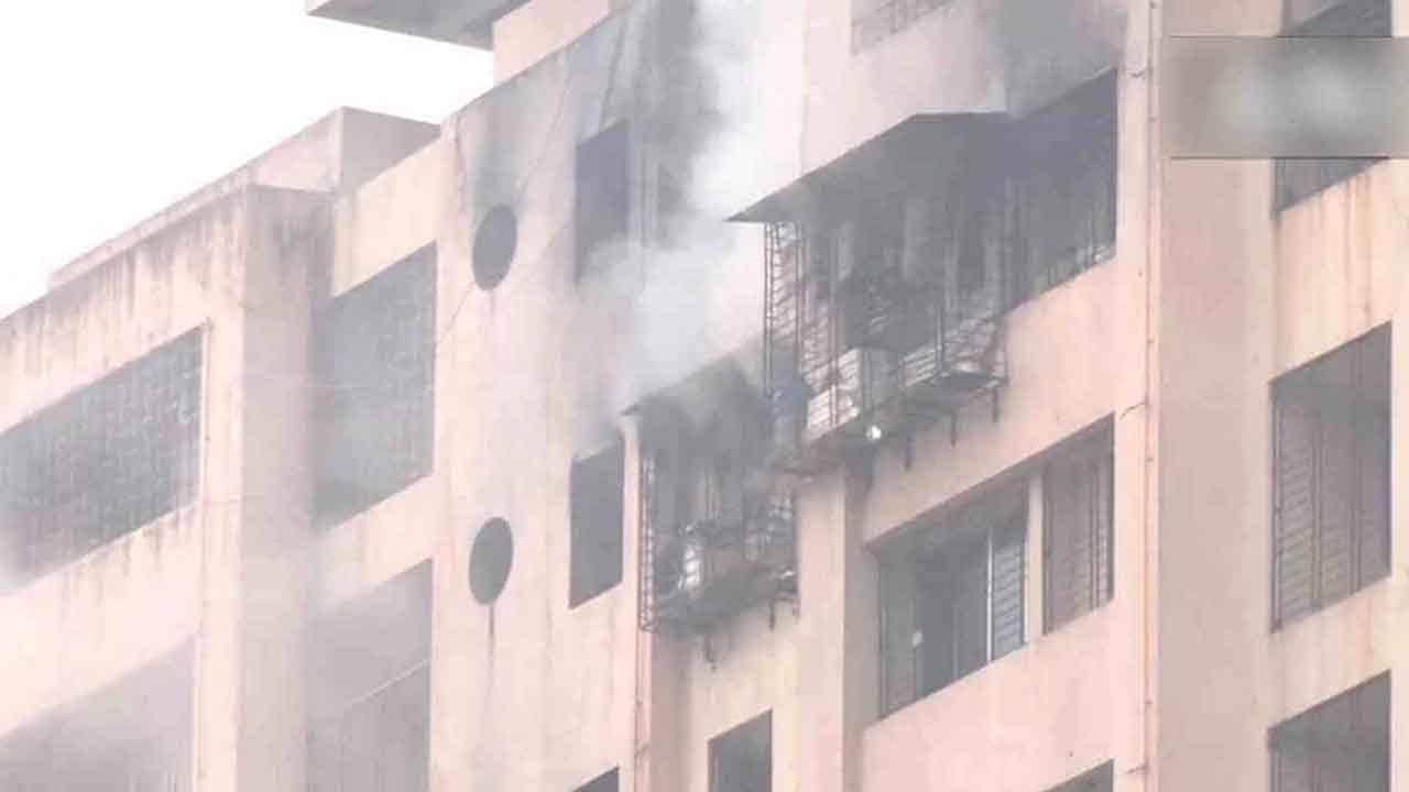 Fire breaks out: বহুতলে ভয়াবহ আগুন, মৃত বেড়ে ৭! অসুস্থ বহু