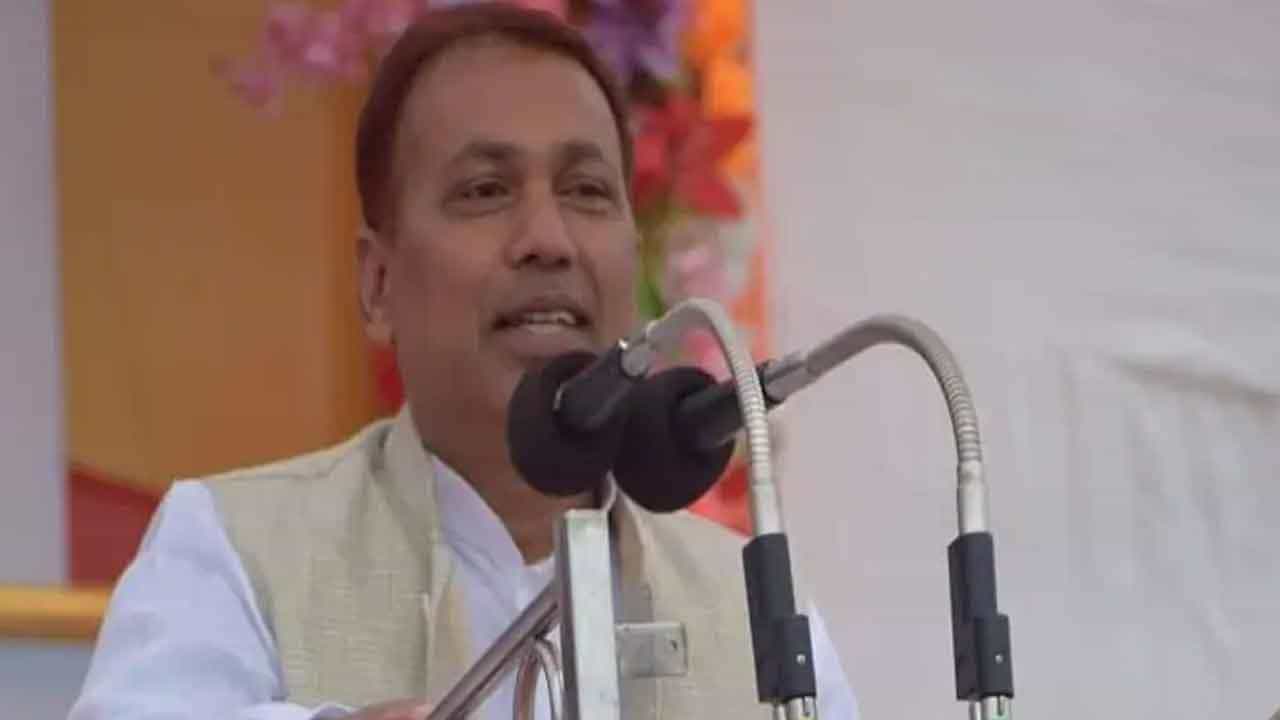 UP MLA quits BJP: যোগী-রাজ্যে আরও এক বিজেপি বিধায়কের দলত্যাগ, এই নিয়ে সাতজন! UP MLA quits BJP: যোগী-রাজ্যে আরও এক বিজেপি বিধায়কের দলত্যাগ, এই নিয়ে সাতজন!