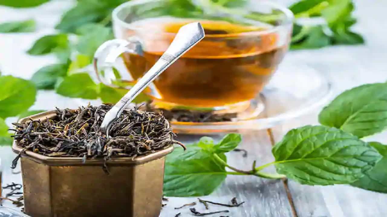 Perfect Tea Recipe: এইভাবে সহজ কয়েকটি টিপস মাথায় রেখে চা বানান! হাতের 'জাদুর' প্রশংসা করবে সকলেই Perfect Tea Recipe: এইভাবে সহজ কয়েকটি টিপস মাথায় রেখে চা বানান! হাতের 'জাদুর' প্রশংসা করবে সকলেই