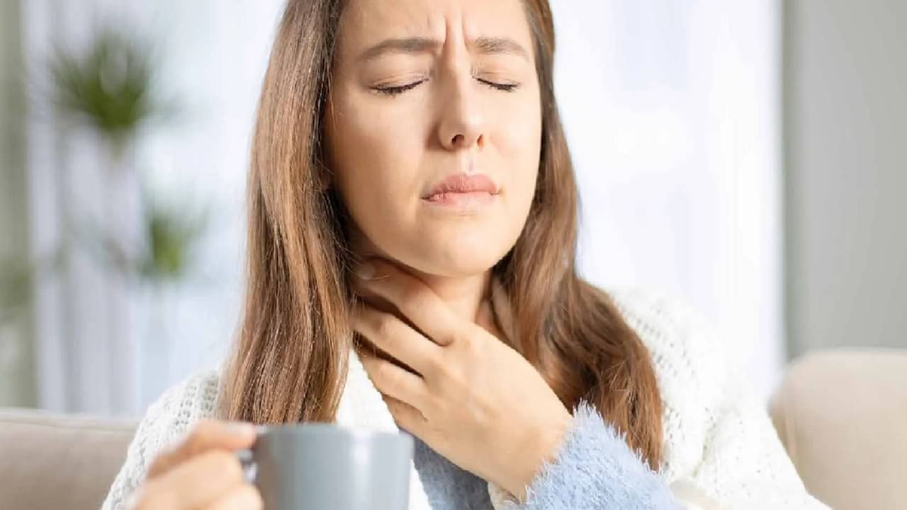 Seasonal flu: খুশ খুশে কাশির সঙ্গে গলা ব্যথা, হাতের সামনে রাখুন এই ঘরোয়া টোটকা! উপকার পাবেন