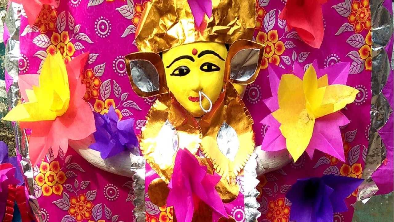 Makar Sankranti 2022: ঘরের মেয়ে টুসুকে আদর যত্নে ভরিয়ে দিতে আয়োজনে কোনও খামতি রাখেন না রাঢ় বঙ্গের মানুষেরা