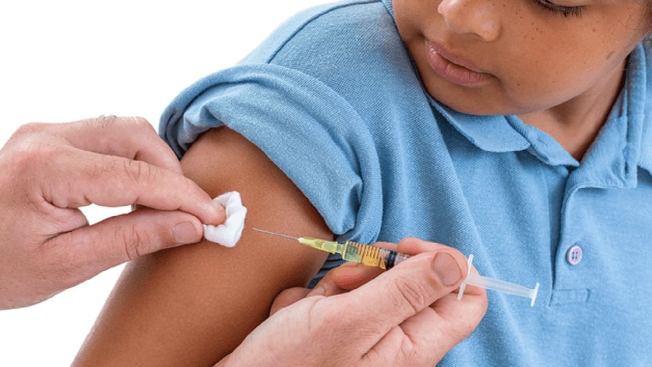 COVID vaccine side-effects on children: ভ্যাকসিন পরবর্তী পার্শ্বপ্রতিক্রিয়ায় প্রয়োজন নেই প্যারাসিটামলের, পরামর্শ বিশেষজ্ঞদের