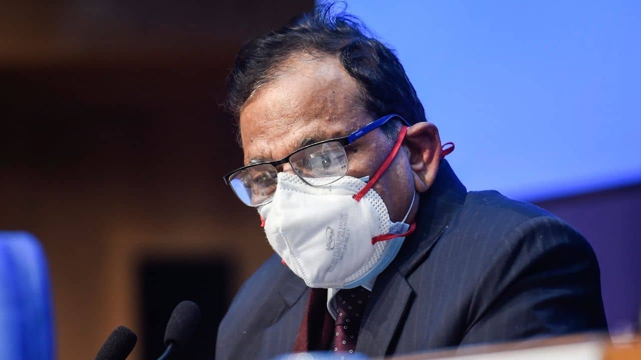 COVID Task Force on Omicron: মোটেও সাধারণ ফ্লু নয় ওমিক্রন, নয়া ভ্যারিয়েন্ট রুখতে বিশেষ পরামর্শ টাস্ক ফোর্সের প্রধানের