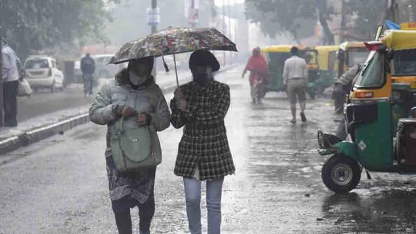 Weather Update: ফের বৃষ্টির ভ্রুকুটি রাজ্যে, লেপ-কম্বল গুটিয়ে রাখার সময় কি এসে গেল?