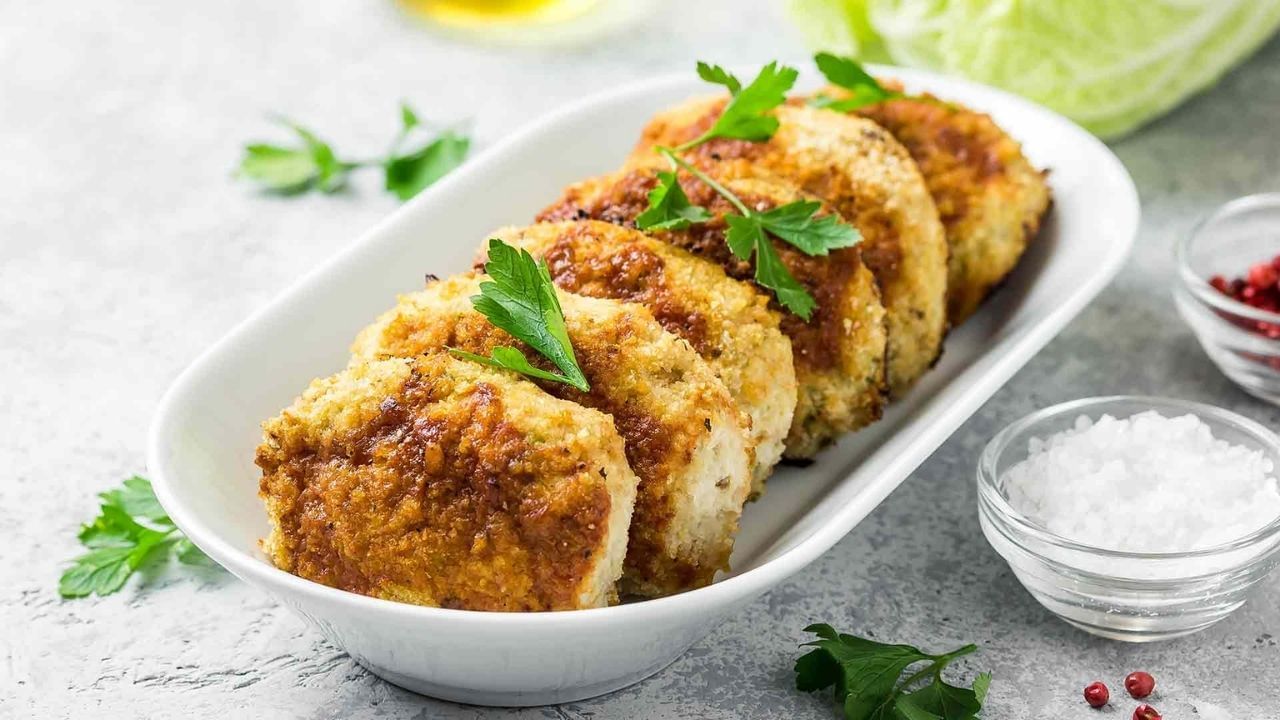 Vegetable Cutlet Recipe: নিরামিষ কাটলেট খেতে চান? তাহলে আজই বাড়িতে বানিয়ে ফেলুন এই স্পেশ্যাল কাটলেট...