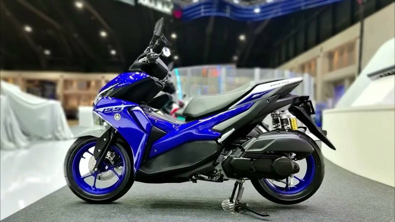 Yamaha Aerox 155: অ্যারক্স ম্যাক্সি স্কুটারের নতুন মডেল নিয়ে এল ইয়ামাহা, টপ স্পিড, ফিচার্স, দাম-সহ সব তথ্য জেনে নিন
