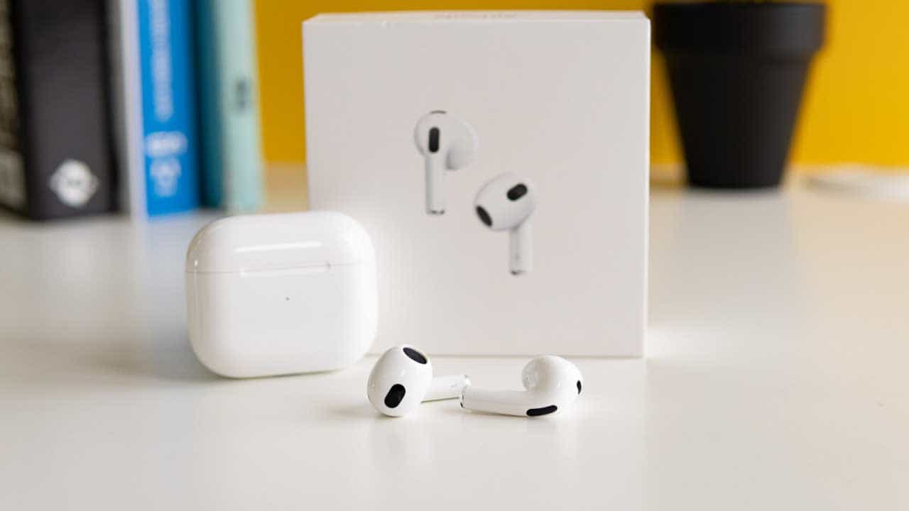AirPods 3: দু'হাজার টাকা কম দামে অ্যামাজনে পাওয়া যাচ্ছে এয়ারপডস ৩! তবে থাকছে শর্ত, কারা পাবেন এই ছাড়?