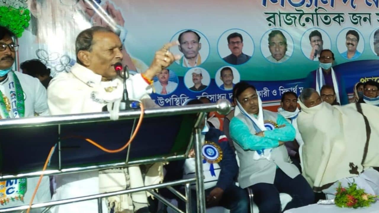 Purba Medinipur: তৃণমূল সাংসদ ফোন করে বিজেপিকে ভোট দিতে বলছেন বাক্যবাণে কাকে বিঁধলেন অখিল?