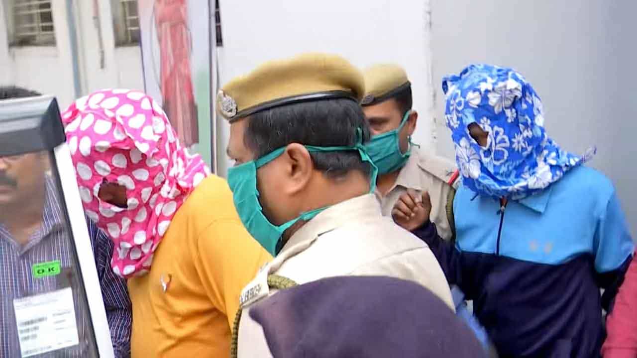 Anis Khan Death: ওই রাতে আমতা থানায় কর্তব্যরত ওসি-সহ সব পুলিশকে জেরা ভবানী ভবনে Anis Khan Death: ওই রাতে আমতা থানায় কর্তব্যরত ওসি-সহ সব পুলিশকে জেরা ভবানী ভবনে