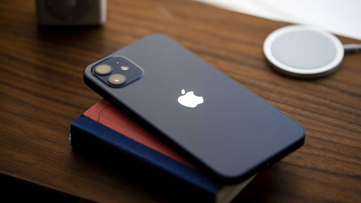 iPhone 12 Price Drop: অবিশ্বাস্য কম দামে পাওয়া যাচ্ছে আইফোন ১২! কোথায়-কীভাবে পাবেন? দেখে নিন - Bengali News | IPhone 12 deal at Rs. 38,999: How to get it | TV9 Bangla News