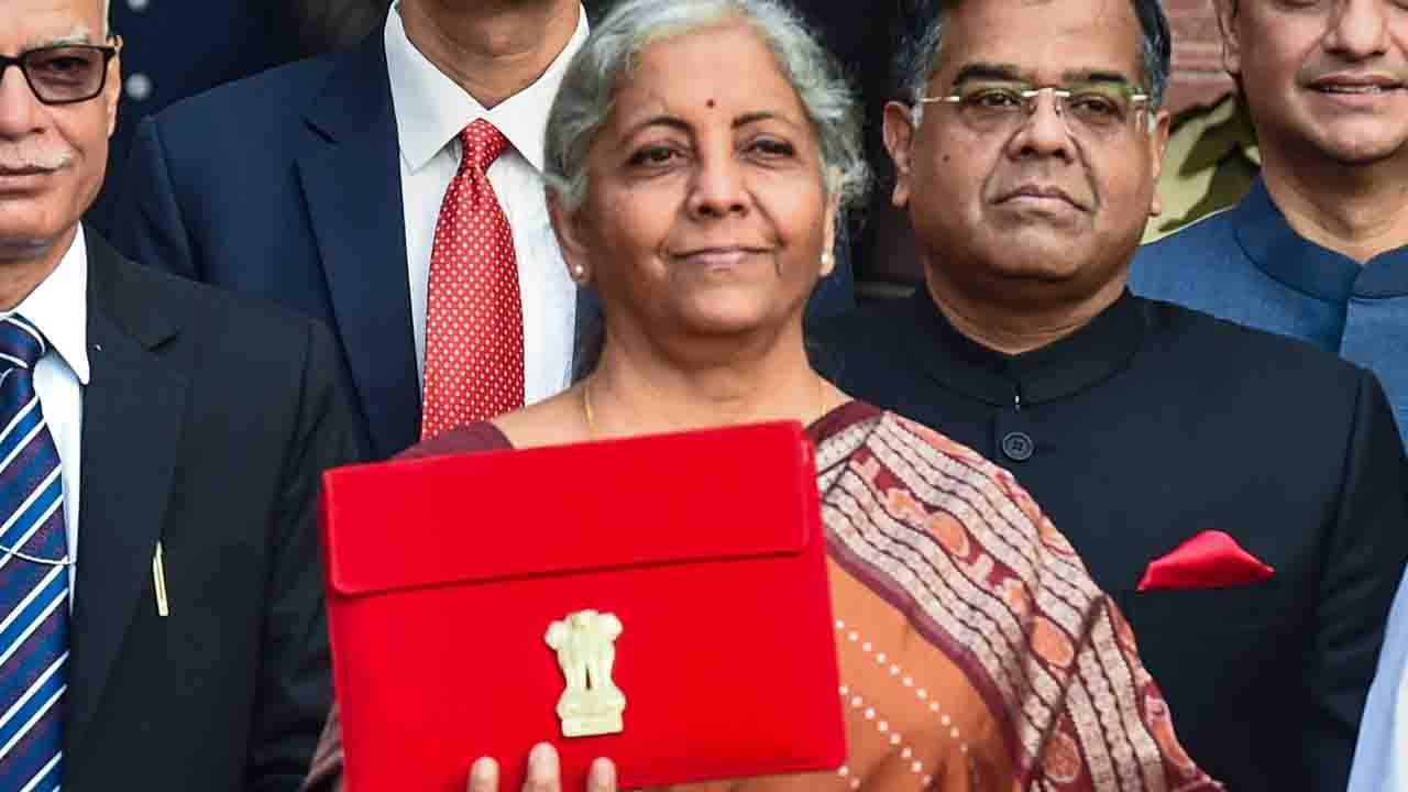 Budget 2022: আজ সকালেই জানতে পেরেছি, সাংসদদের চমকে দিয়ে যে তথ্য দিলেন অর্থমন্ত্রী