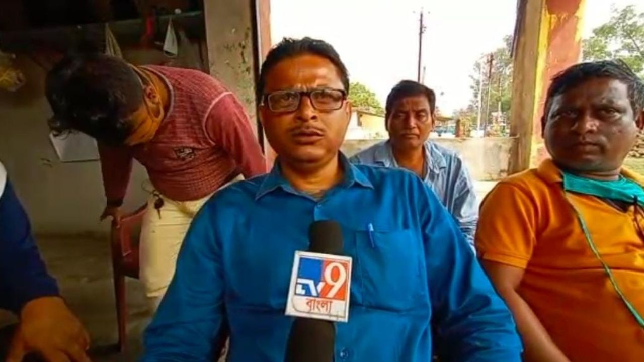 Municipal Elections : বিক্ষুব্ধ নির্দল প্রার্থীর সমর্থকদের ভয় দেখাচ্ছে পুলিশ? হাইভোল্টেজ পুরভোটের আগে তপ্ত কাঁথির রাজনীতি Municipal Elections : বিক্ষুব্ধ নির্দল প্রার্থীর সমর্থকদের ভয় দেখাচ্ছে পুলিশ? হাইভোল্টেজ পুরভোটের আগে তপ্ত কাঁথির রাজনীতি