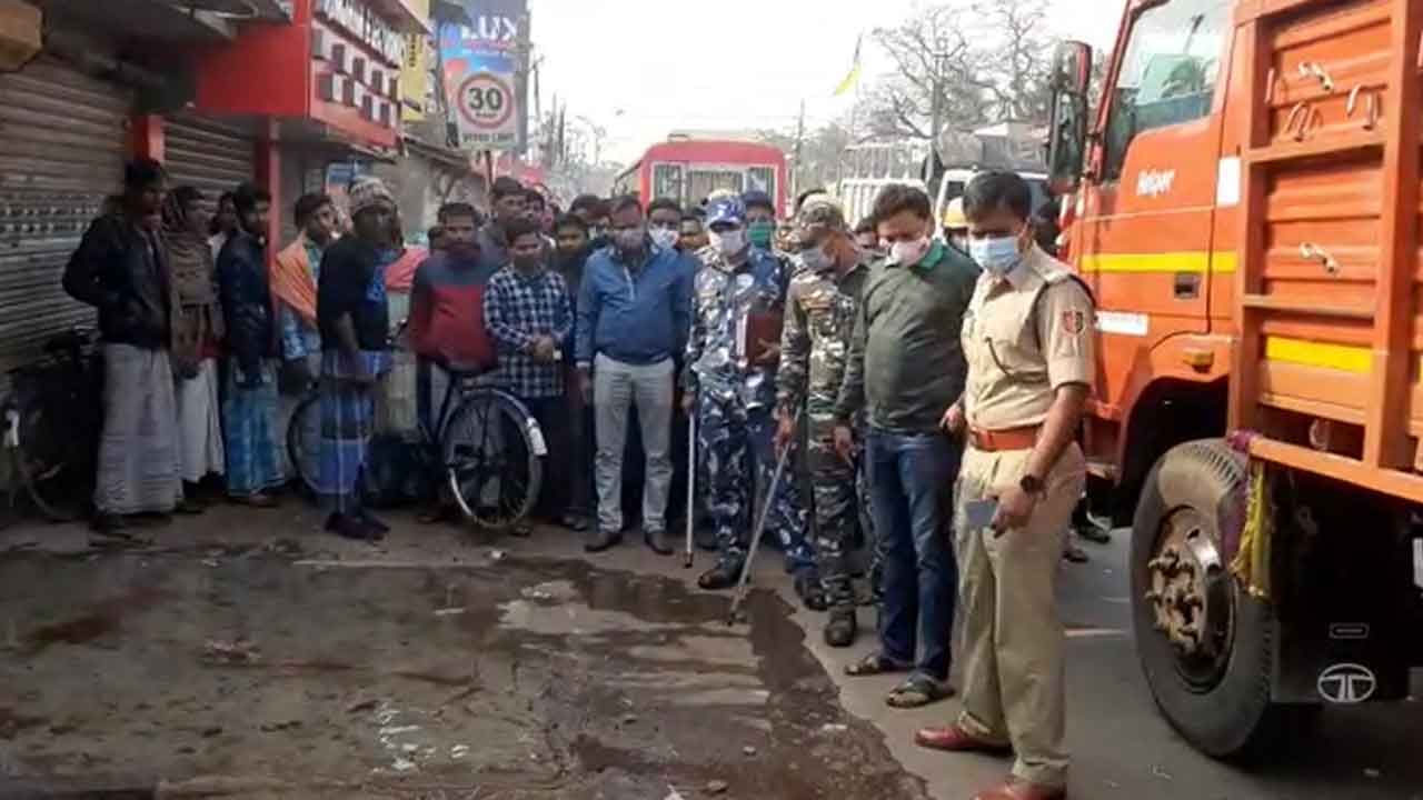 Diamond Harbour Crime: উর্ধ্বশ্বাসে দৌড়েও বাঁচলেন না, শরীরের একাধিক জায়গায় ক্ষত, রক্তে ভাসল রাস্তা! সাতসকালে বাজারেই ভয়ঙ্কর ঘটনা