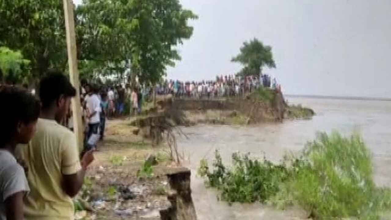 Municipal Elections 2022: নদীই ঠিকানা, বছর ঘোরে জলে-চরে! তবু আজও কীসের আশায় ভোট দেন ওঁরা?