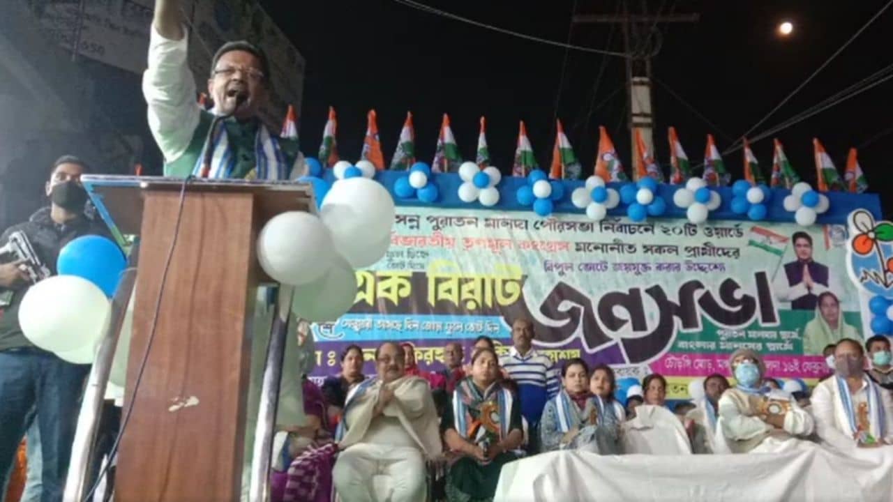Firhad Hakim in Malda: মমতাদিকে দিল্লির দিকে এক পা করে এগিয়ে দিতে হবে, মালদা থেকে ডাক ফিরহাদের