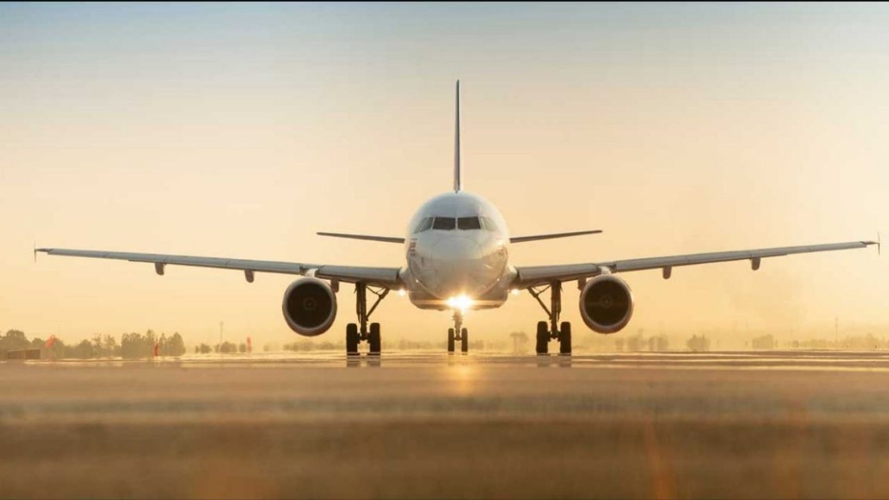 International Flights: মার্চ থেকেই স্বাভাবিক হচ্ছে আন্তর্জাতিক বিমান পরিষেবা, সিদ্ধান্ত কেন্দ্রের