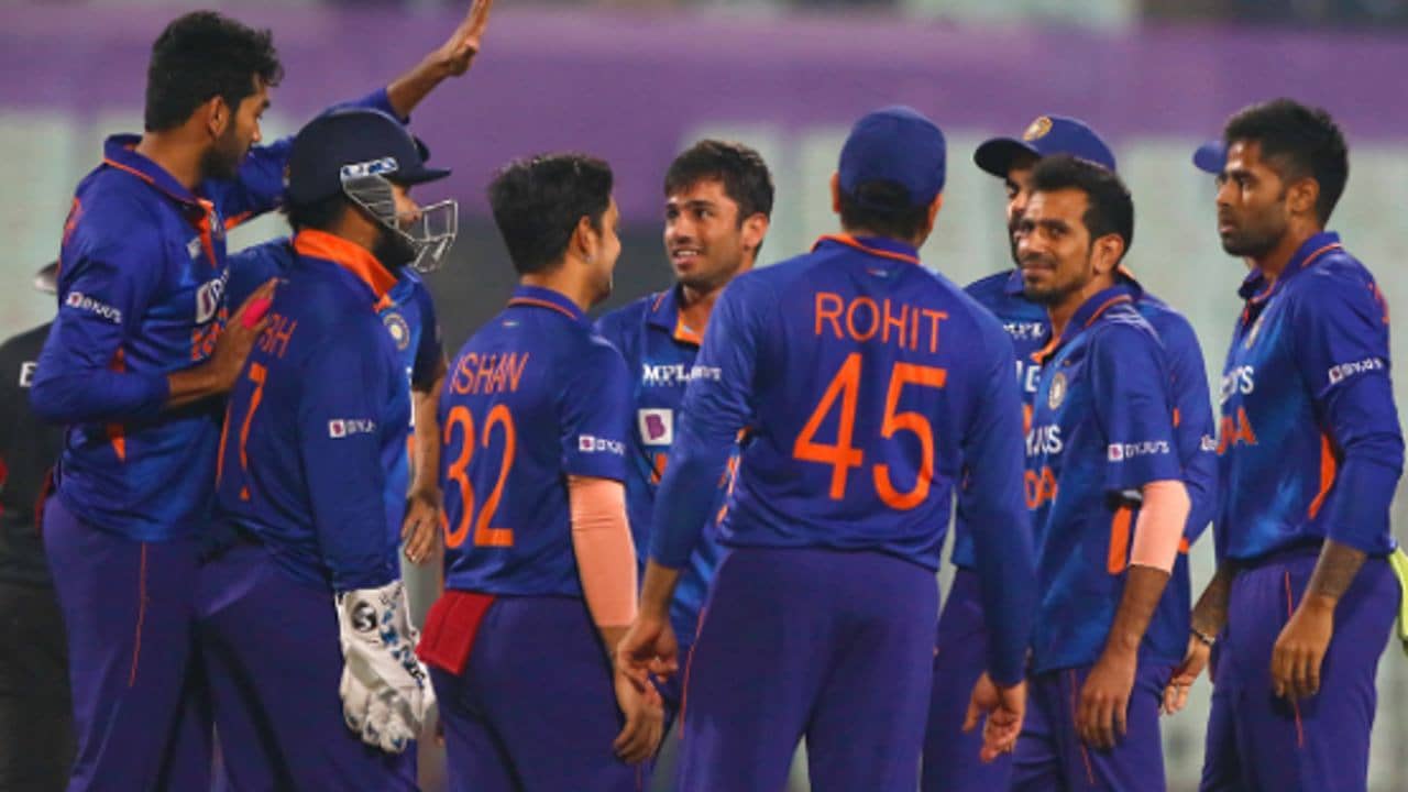 India vs West Indies: কোহলি-পন্থের দাপটে ফিকে হল পুরান-পাওয়েলের ঝড়