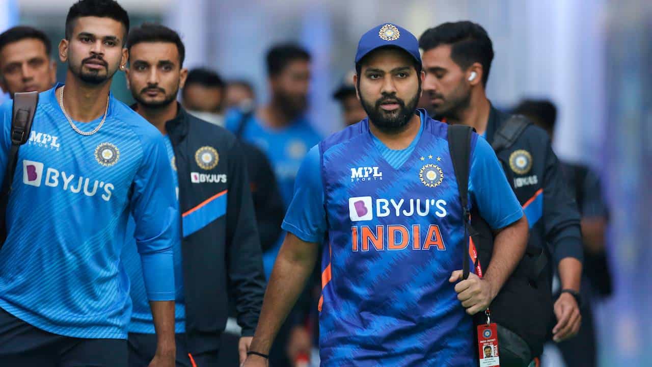 India vs West Indies: রোহিতদের হোয়াইটওয়াশের সামনে বাধা বৃষ্টি India vs West Indies: রোহিতদের হোয়াইটওয়াশের সামনে বাধা বৃষ্টি