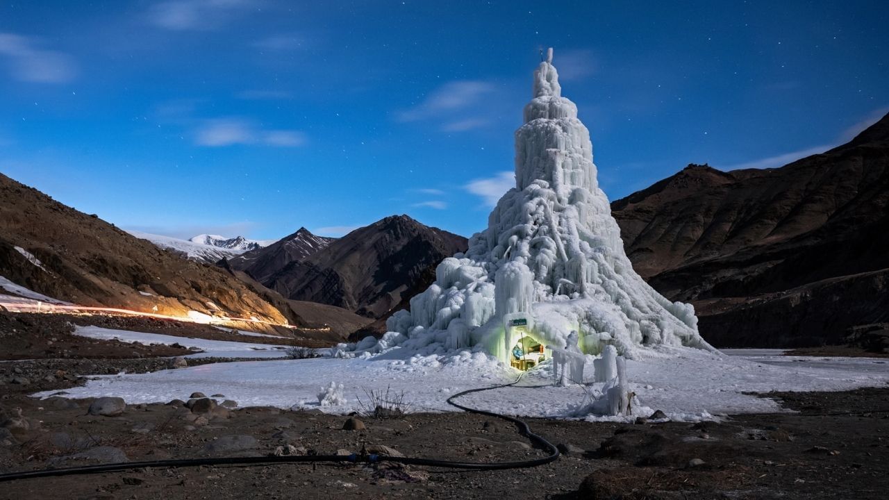 Ladakh: গুলমার্গ নয়, দেশের প্রথম আইস ক্যাফে তৈরি করা হয় ভারতের সর্বোচ্চ মালভূমিতে