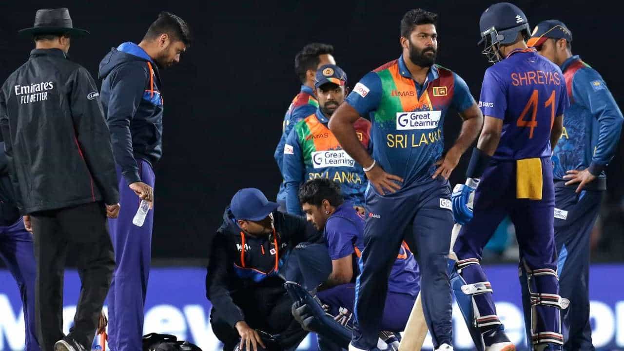 India vs Sri Lanka: শ্রীলঙ্কার বিরুদ্ধে তৃতীয় টি-২০ ম্যাচে নেই ঈশান কিষাণ India vs Sri Lanka: শ্রীলঙ্কার বিরুদ্ধে তৃতীয় টি-২০ ম্যাচে নেই ঈশান কিষাণ
