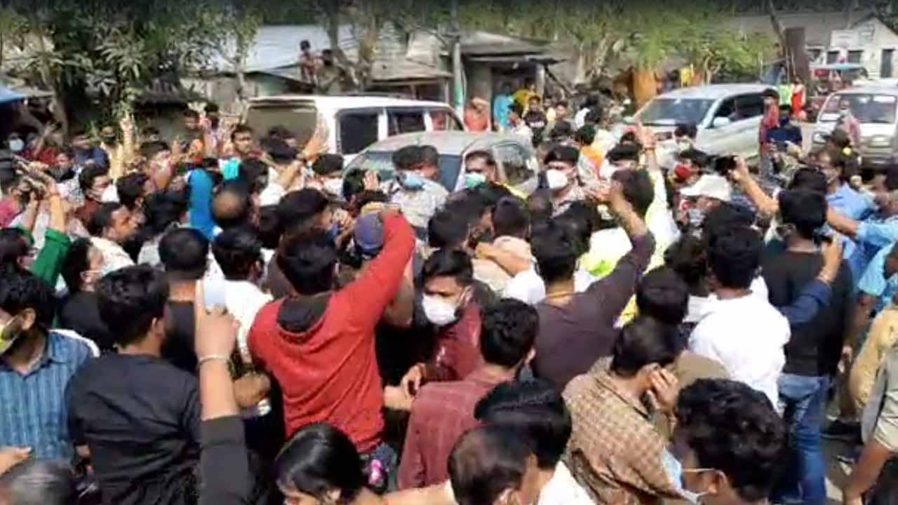 Municipal Elections 2022: দাঁত ভেঙে দেব বলেছেন অখিল গিরি! সৌমেন্দুর গাড়ি ঘিরে বিক্ষোভ, তুমুল উত্তেজনা কাঁথিতে