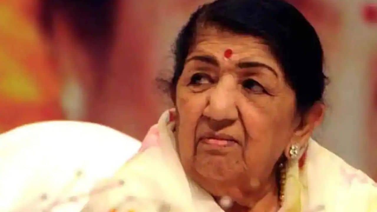 Lata Mangeshkar: চলে গেলেন সুর সম্রাজ্ঞী, শোকস্তব্ধ গোটা দেশ