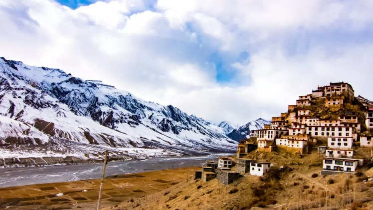 Incredible India: অতিমারির পর ভ্রমণের পরিকল্পনা করছেন? চলে যান দেশের এই সেরা গন্তব্যগুলিতে