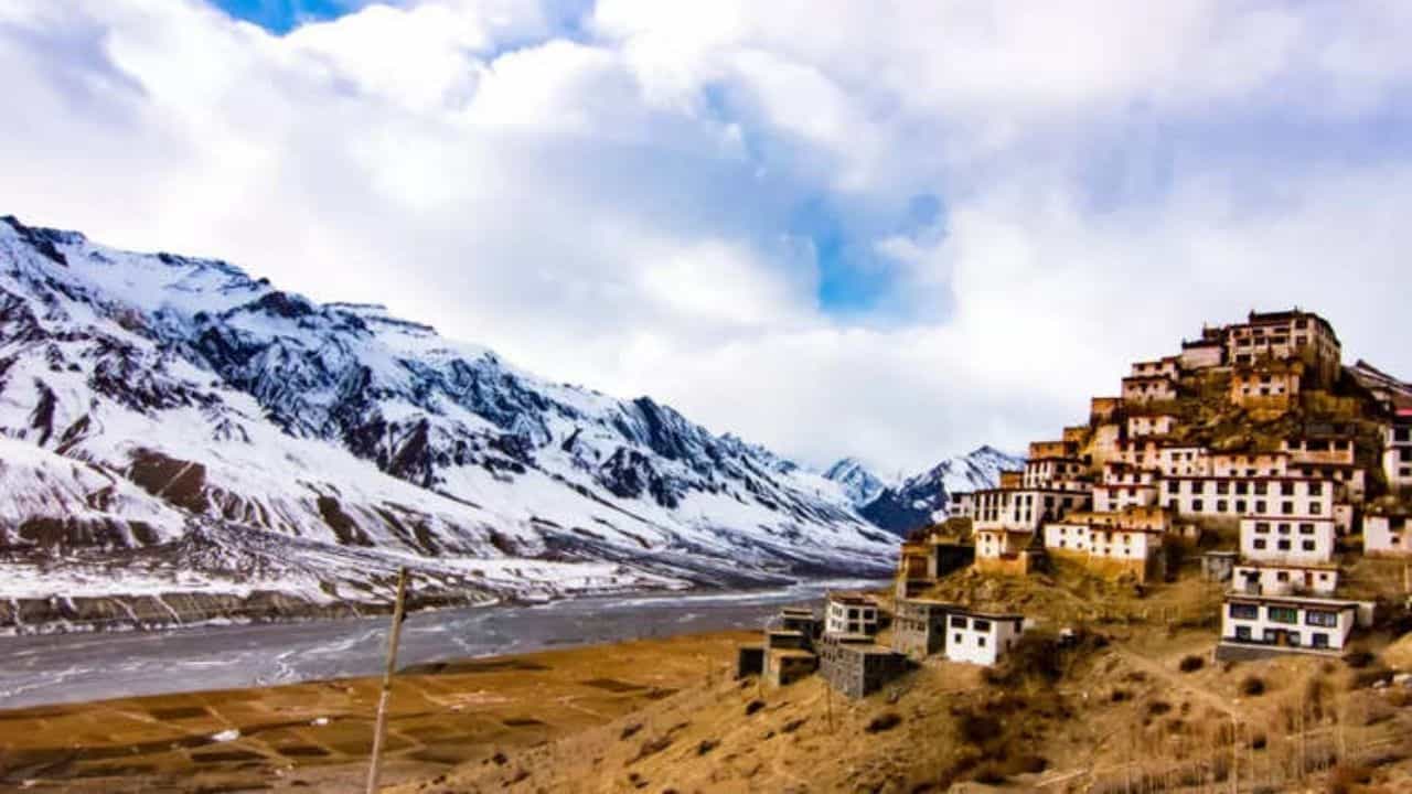 Incredible India: অতিমারির পর ভ্রমণের পরিকল্পনা করছেন? চলে যান দেশের এই সেরা গন্তব্যগুলিতে Incredible India: অতিমারির পর ভ্রমণের পরিকল্পনা করছেন? চলে যান দেশের এই সেরা গন্তব্যগুলিতে