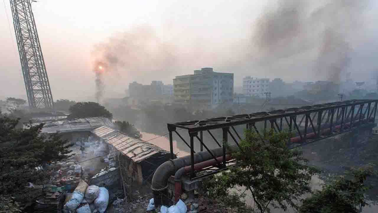 Air Pollution: বিশ্বের অন্যতম 'বিষাক্ত' শহর কলকাতা, ফিরহাদদের হাজার মন্থনেও অমৃত হল না মহানগর