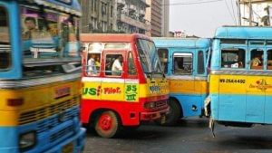Bus Fare: বাস-মিনিবাসে লাগাতে হবে সরকার নির্ধারিত ভাড়ার তালিকা! হাইকোর্টের হলফনামা তলবের পড়েই নড়েচড়ে বসল রাজ্য