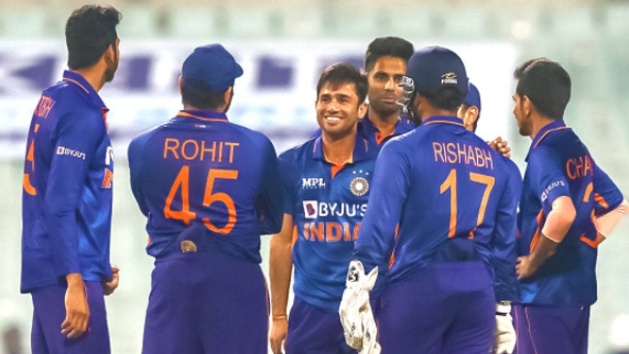 India vs West Indies: ইডেনের বাইশ গজে ঝলমলে রবি-ভেঙ্কটেশরা