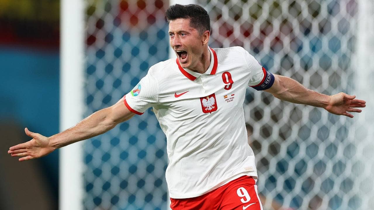 FIFA World Cup Qualifier: ইউক্রেনে হামলার জেরে রাশিয়ার বিরুদ্ধে খেলবেন না লেওয়ানডস্কিরা