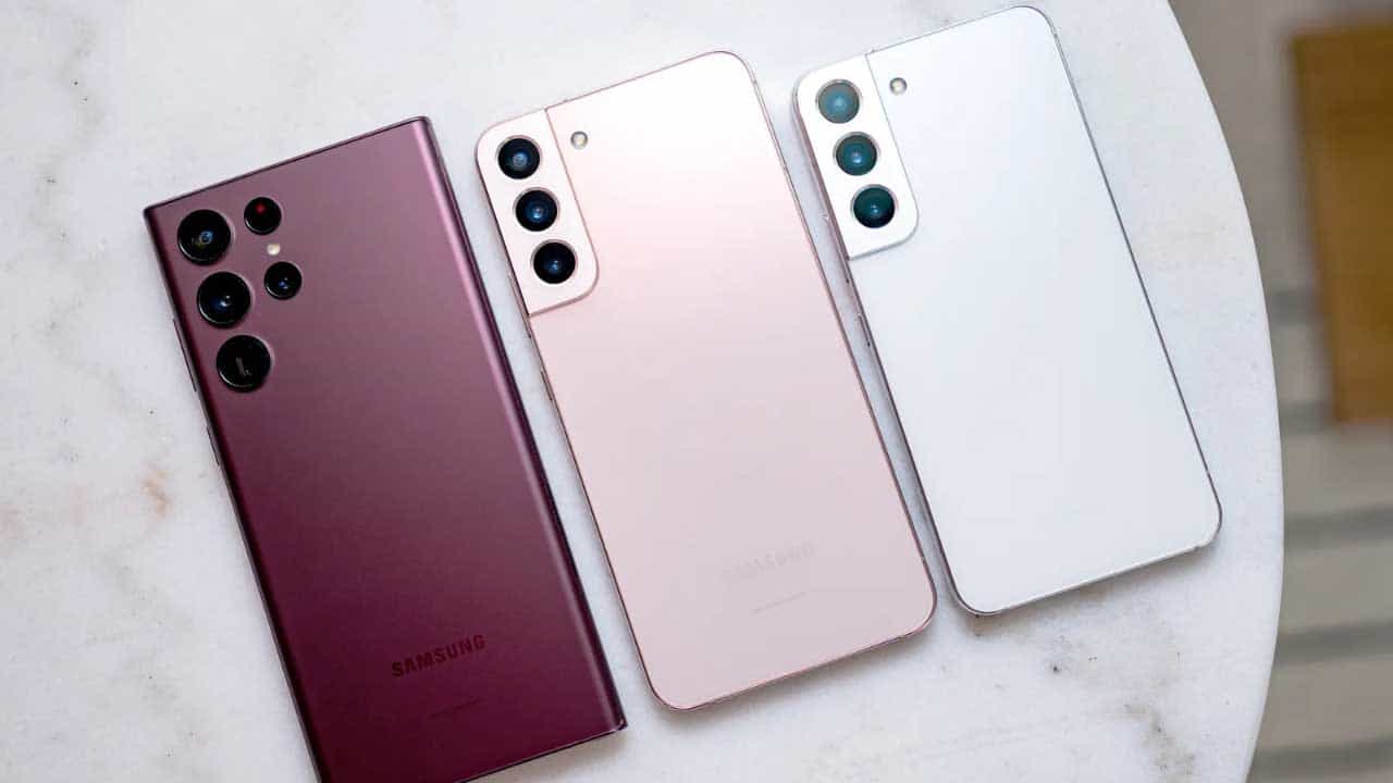 Samsung Galaxy S22 vs Galaxy S22+ vs Galaxy S22 Ultra: দেখে নিন স্যামসাং গ্যালাক্সি এস২২ সিরিজের তিনটি ফোনের বিভিন্ন মিল ও পার্থক্য Samsung Galaxy S22 vs Galaxy S22+ vs Galaxy S22 Ultra: দেখে নিন স্যামসাং গ্যালাক্সি এস২২ সিরিজের তিনটি ফোনের বিভিন্ন মিল ও পার্থক্য