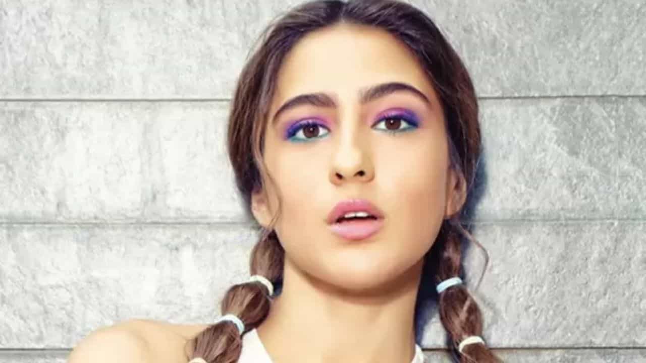 Makeup: বসন্তের আমেজে সেজে উঠুন আপনিও! চোখে লাগুক রঙের নেশা Makeup: বসন্তের আমেজে সেজে উঠুন আপনিও! চোখে লাগুক রঙের নেশা