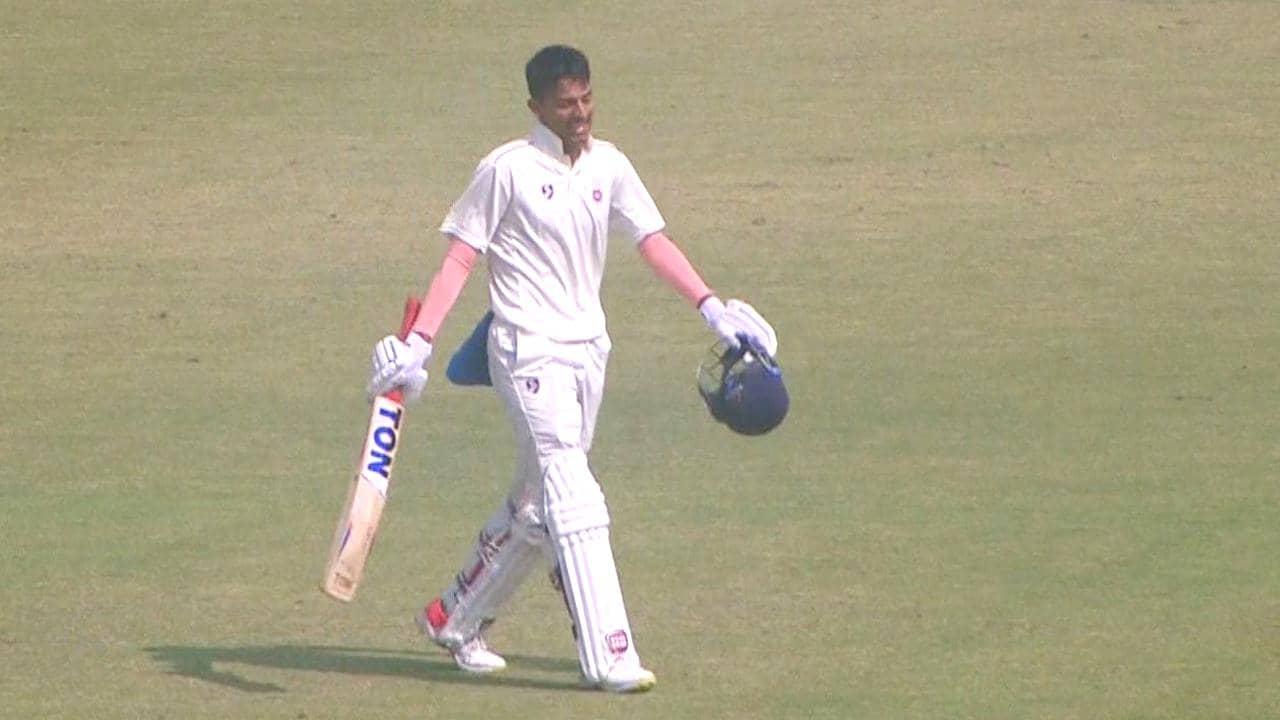 Ranji Trophy: রঞ্জি অভিষেকেই যুব বিশ্বকাপজয়ী যশ ধুলের সেঞ্চুরি