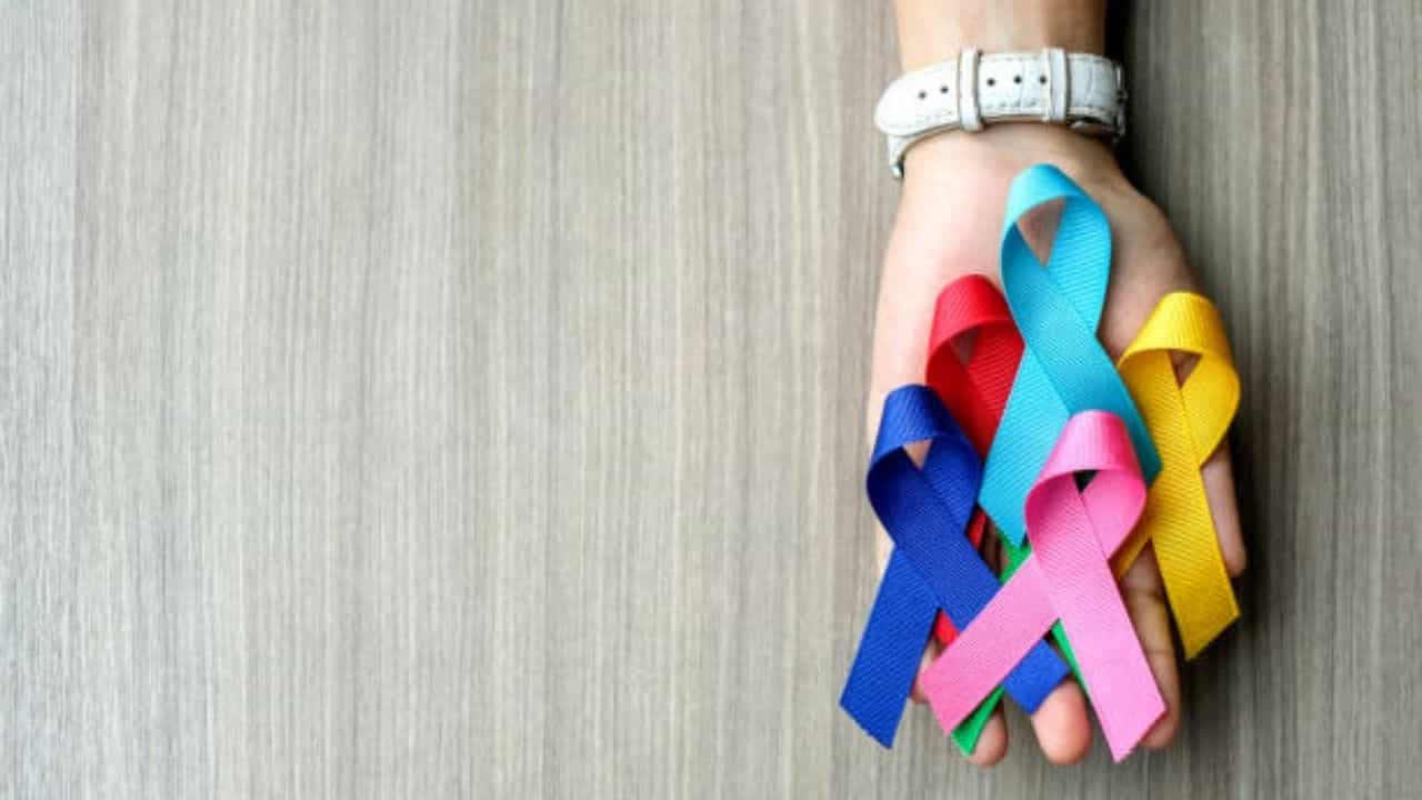 World Cancer Day 2022: সচেতনতা দিয়ে সূচনা হোক ক্যান্সার দিবসের! সময়ের আগেই চিনে ফেলুন এই মারণ রোগের উপসর্গগুলো World Cancer Day 2022: সচেতনতা দিয়ে সূচনা হোক ক্যান্সার দিবসের! সময়ের আগেই চিনে ফেলুন এই মারণ রোগের উপসর্গগুলো