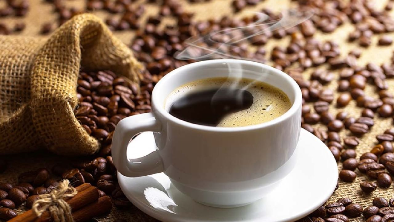 Coffee For Health: শরীরের জ্বালা-যন্ত্রণা নিরাময়ে যে ভাবে খাবেন কফি, জানুন পুষ্টিবিদদের পরামর্শ... Coffee For Health: শরীরের জ্বালা-যন্ত্রণা নিরাময়ে যে ভাবে খাবেন কফি, জানুন পুষ্টিবিদদের পরামর্শ...