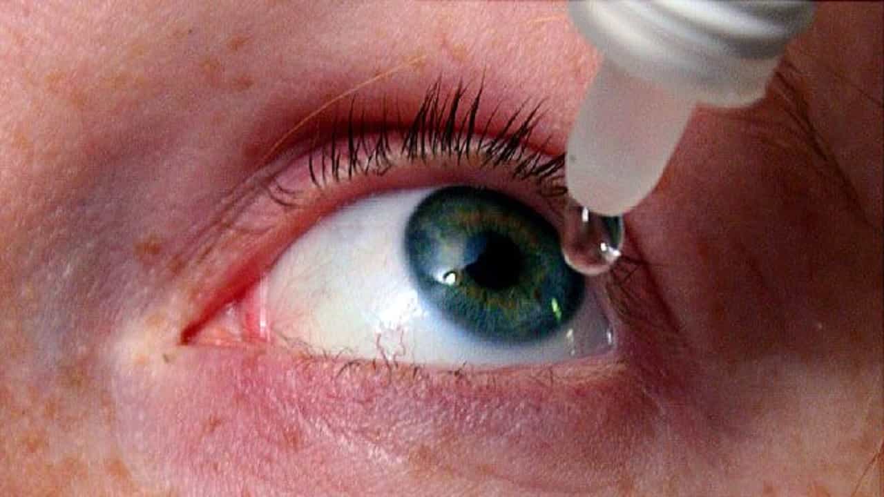 Dry Eyes: শীত পড়তেই ভুগছেন শুষ্ক চোখের সমস্যায়? হাতের সামনে রইল কয়েকটি সহজ সমাধান... Dry Eyes: শীত পড়তেই ভুগছেন শুষ্ক চোখের সমস্যায়? হাতের সামনে রইল কয়েকটি সহজ সমাধান...