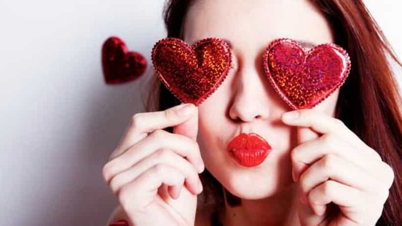 Glowing Skin Care Tips: ভ্যালেন্টাইনস ডে-তে গ্লোয়িং স্কিনের জন্য দরকার সঠিক স্কিনকেয়ার রুটিন! টিপস দিচ্ছেন বিশেষজ্ঞরা