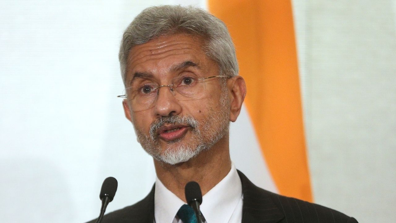 S Jaishankar on Russia-Ukraine Conflict: 'সমাধানসূত্র খুঁজতেই হবে', রাশিয়া-ইউক্রেনকে কূটনৈতিক আলোচনার পরামর্শ বিদেশমন্ত্রীর