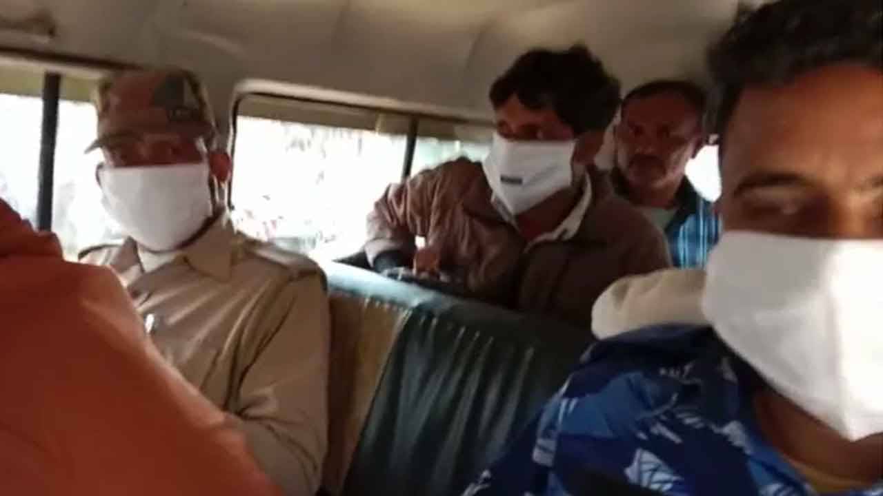 Khoyrashole Coal Scam: উত্তেজনার মাঝেই আবারও খয়রাশোলের অবৈধ কয়লার ঘাঁটিতে অভিযান পুলিশের, ধৃত ২